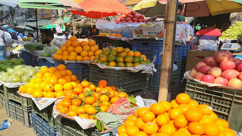 রোজার আগে রাজধানীতে ফল ও সবজির দাম বেড়েছে