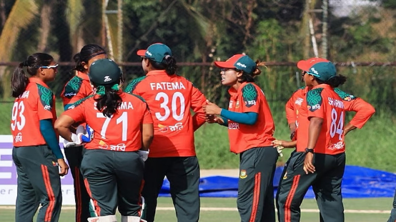 পাকিস্তানকে উড়িয়ে ফাইনালে বাংলাদেশ নারী ‘এ’ দল