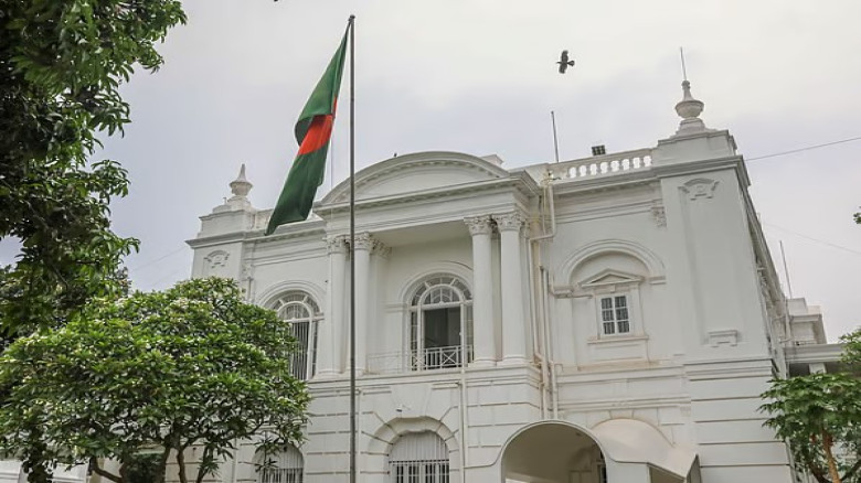 ঘুষের অভিযোগে ট্রাইব্যুনালে ফ্যাক্টস ফাইন্ডিং কমিটি
