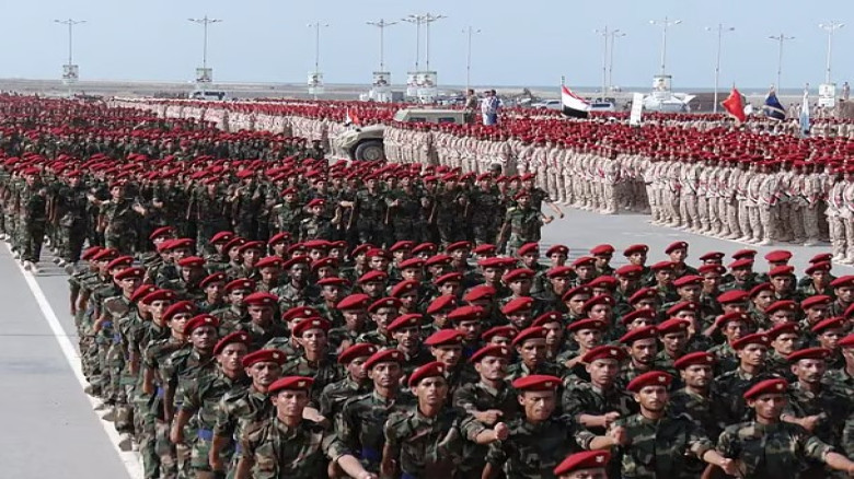 হুতিদের পুনরায় হামলার ইঙ্গিত, লোহিত সাগরে বাণিজ্যে বড় ঝুঁকি
